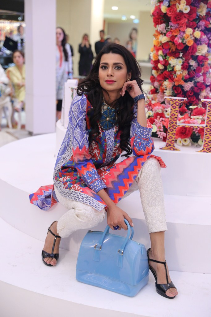 Sapphire Clothing, Elan official, Khadijah Shah, retail clothing in Pakistan, Retail brand of pakistan, Pakistani Retail Fashion, Affordable fashion, Affordable ready to wear, Affordable pakistani fashion, Latest Pakistani Trend, trending, red alice rao, redalicerao