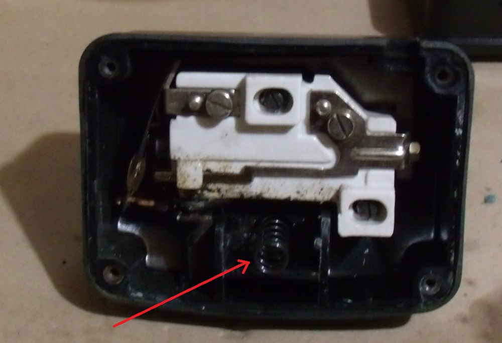 Vintage Sewing Machines ReWiring a Vintage Sewing Machine Foot Control