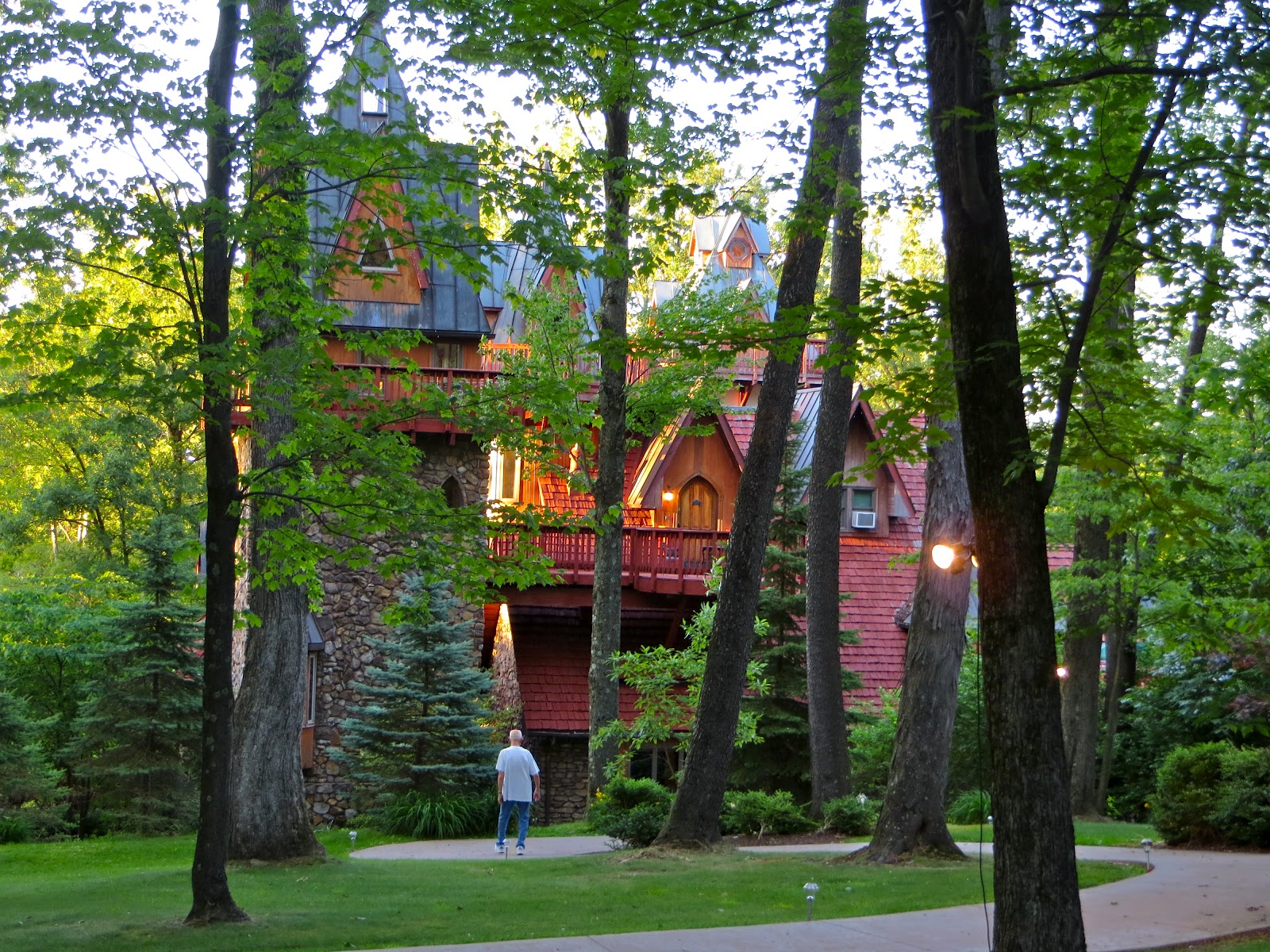 Jillgoes Postcards From Ohio A Night In A Castle