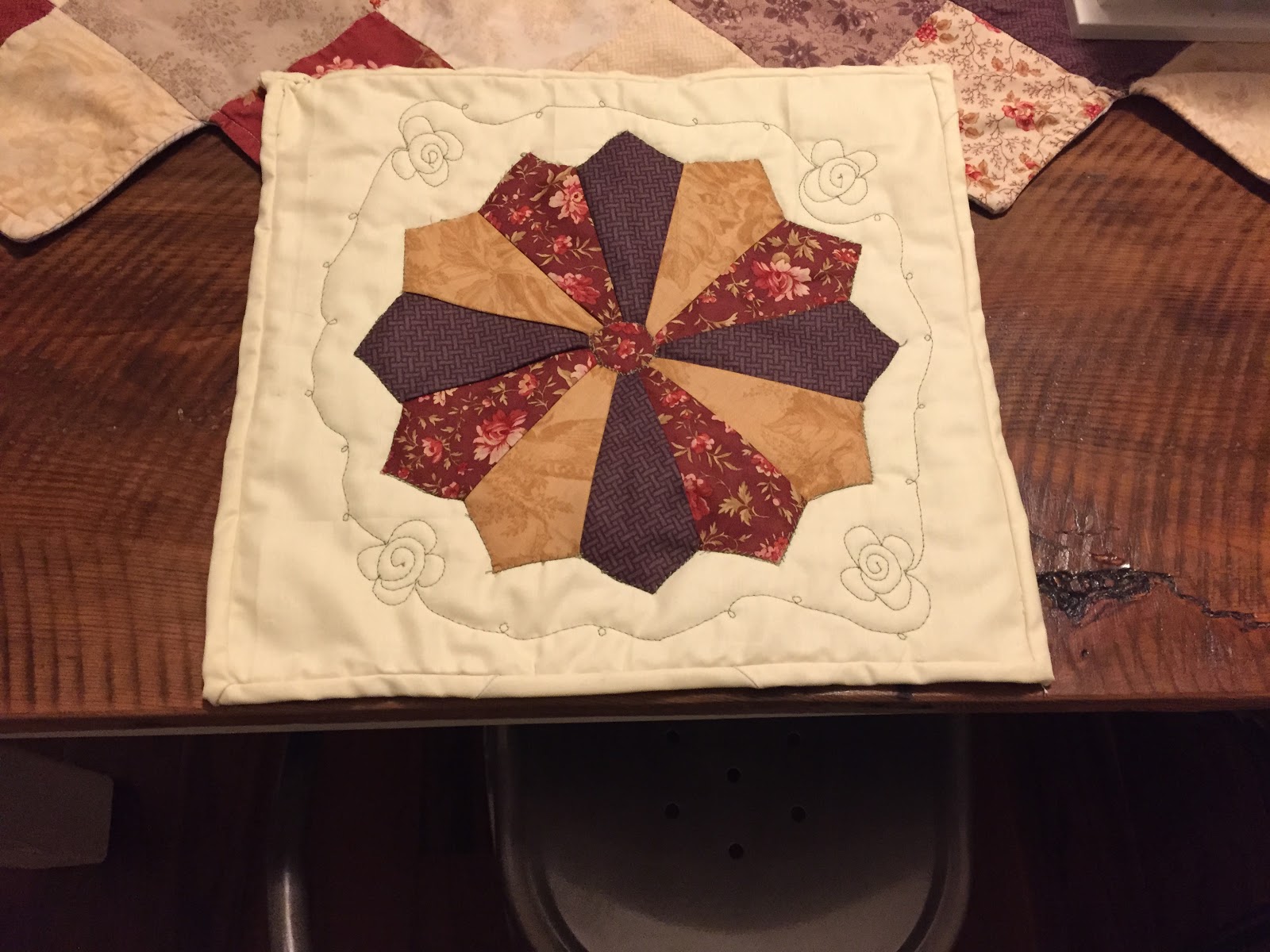 Shabby Country Decorating & Quilting Dresden Plate Placemats