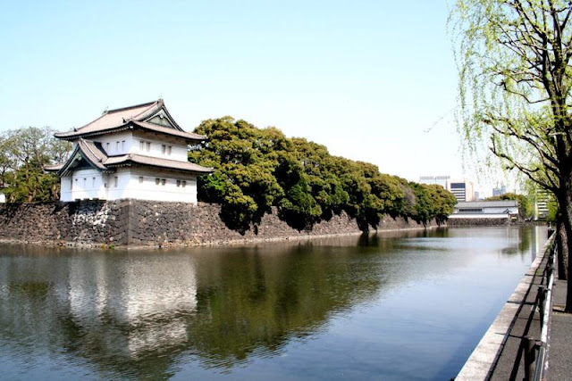 Tokyo imperial palace Tokyo+imperial+palace++moat,+wall+amd+turrent+normal_imperial_palace_tokyo_IMG_1687