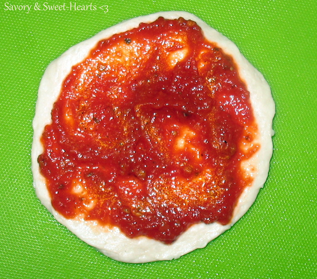 Savory & SweetHearts Recipe to Reality Pillsbury Biscuit Pizzas