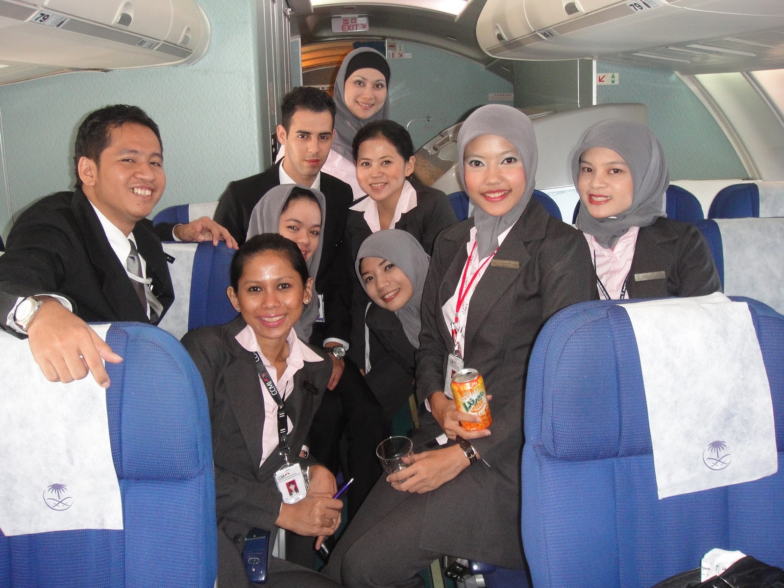 Gigi Geligi Kelinci Life As A Flight Attendant