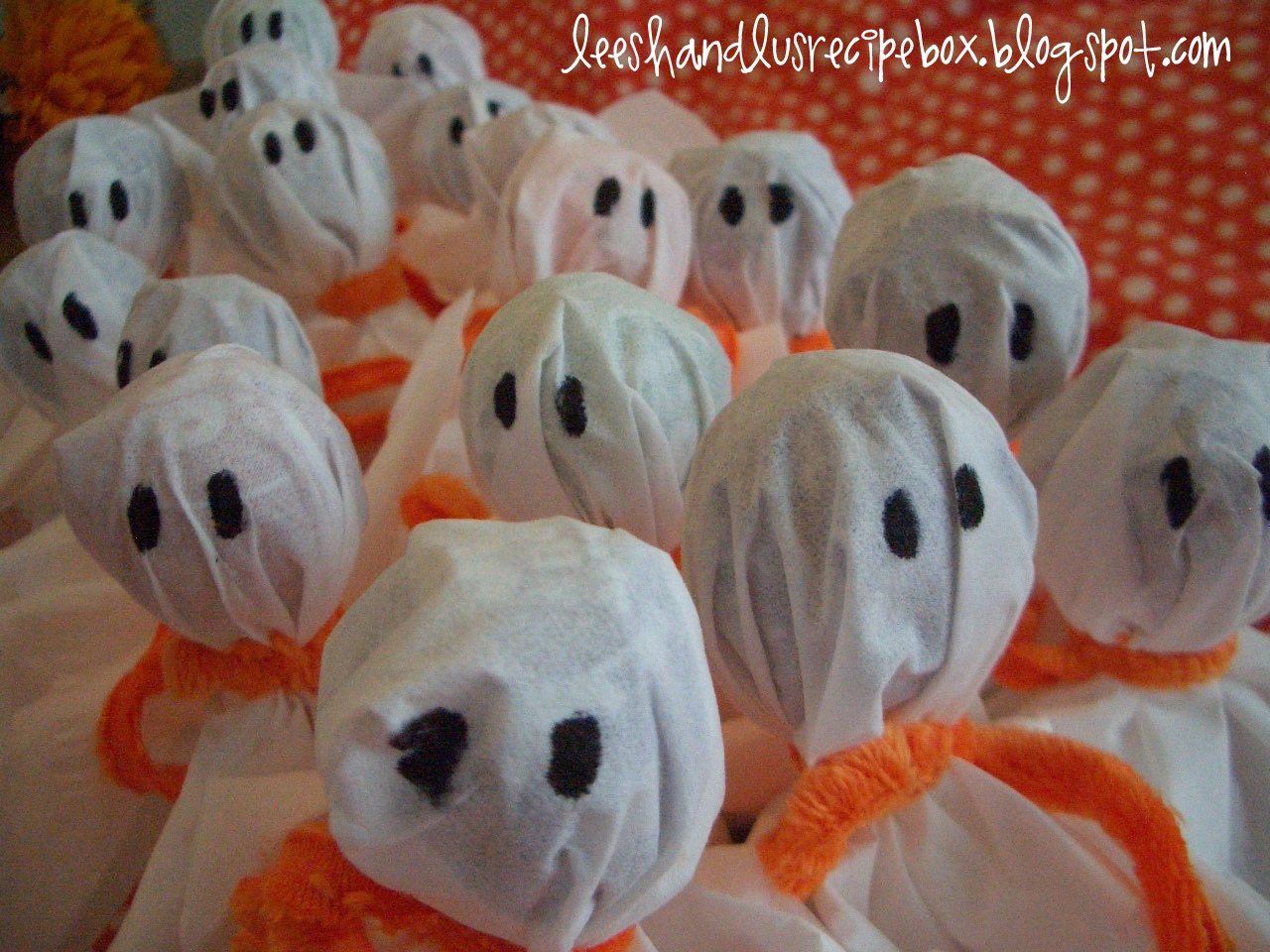 Leesh & Lu's Recipe Box Tootsie Pop Ghosts {in an Egg Carton Graveyard}
