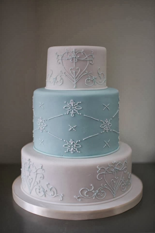 Marvellous Cakes The smallest wedding cake ever!