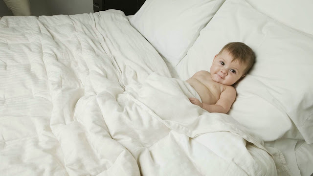112022-Baby Beds Pillows HD Wallpaperz