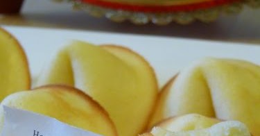 Homemade Fortune Cookies for Chinese New Year
