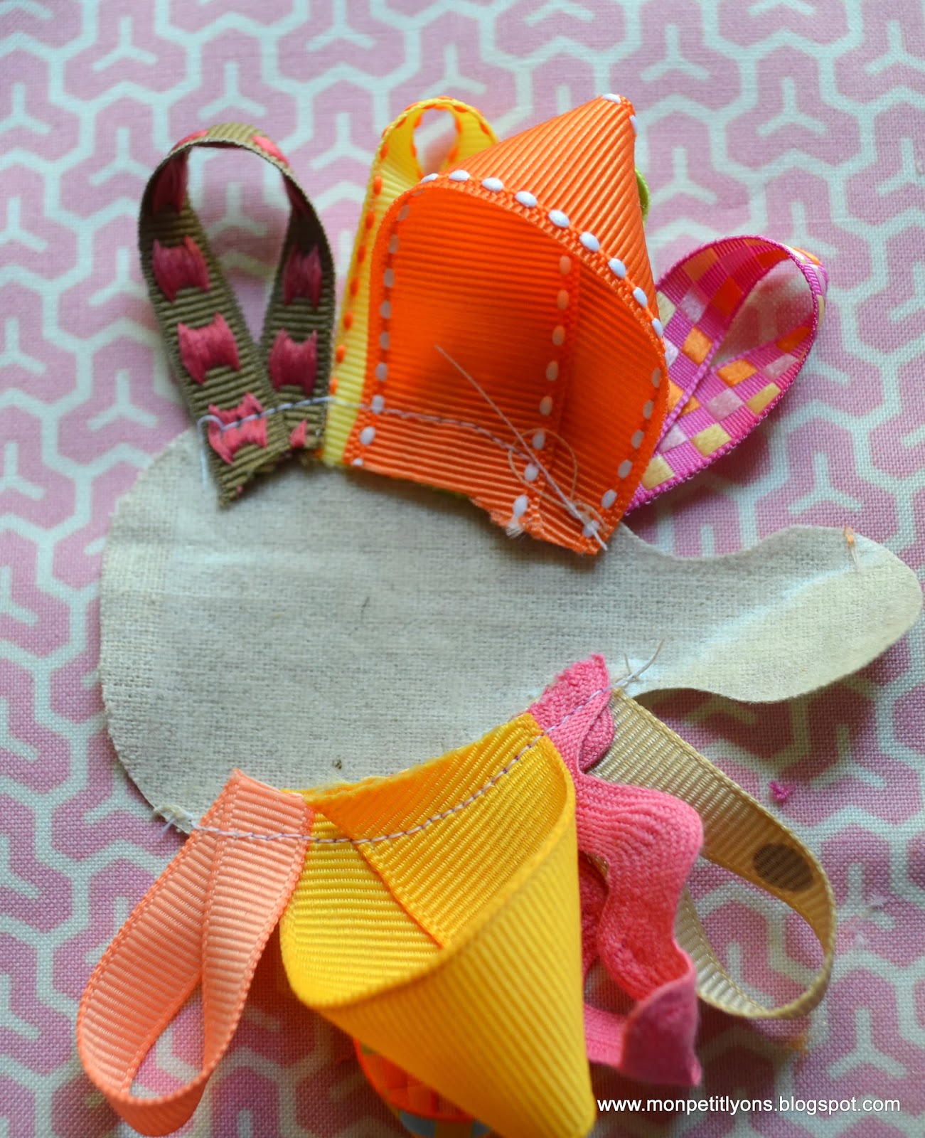 mon petit lyons {sewing tutorial} Turkey Tea Towel