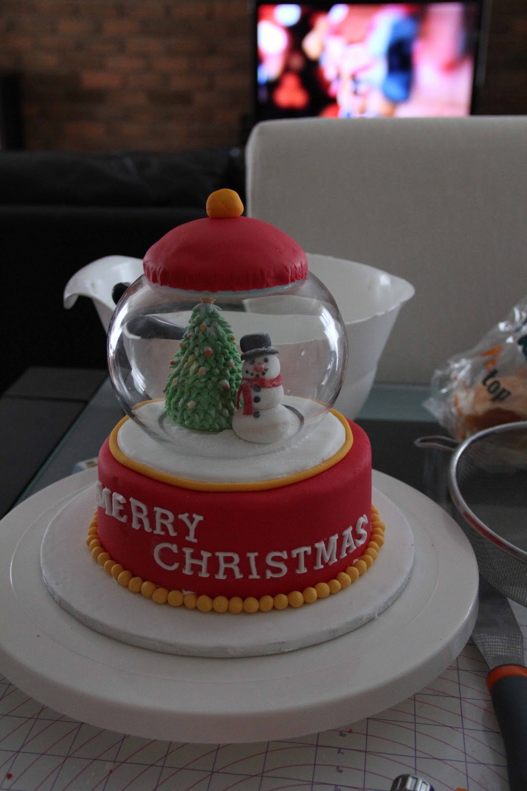 Bakerz Dad Snow Globe Christmas Cake
