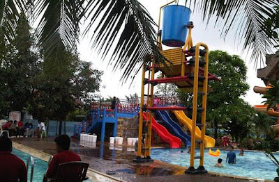 Ember Tumpah Waterboom / Waterpark