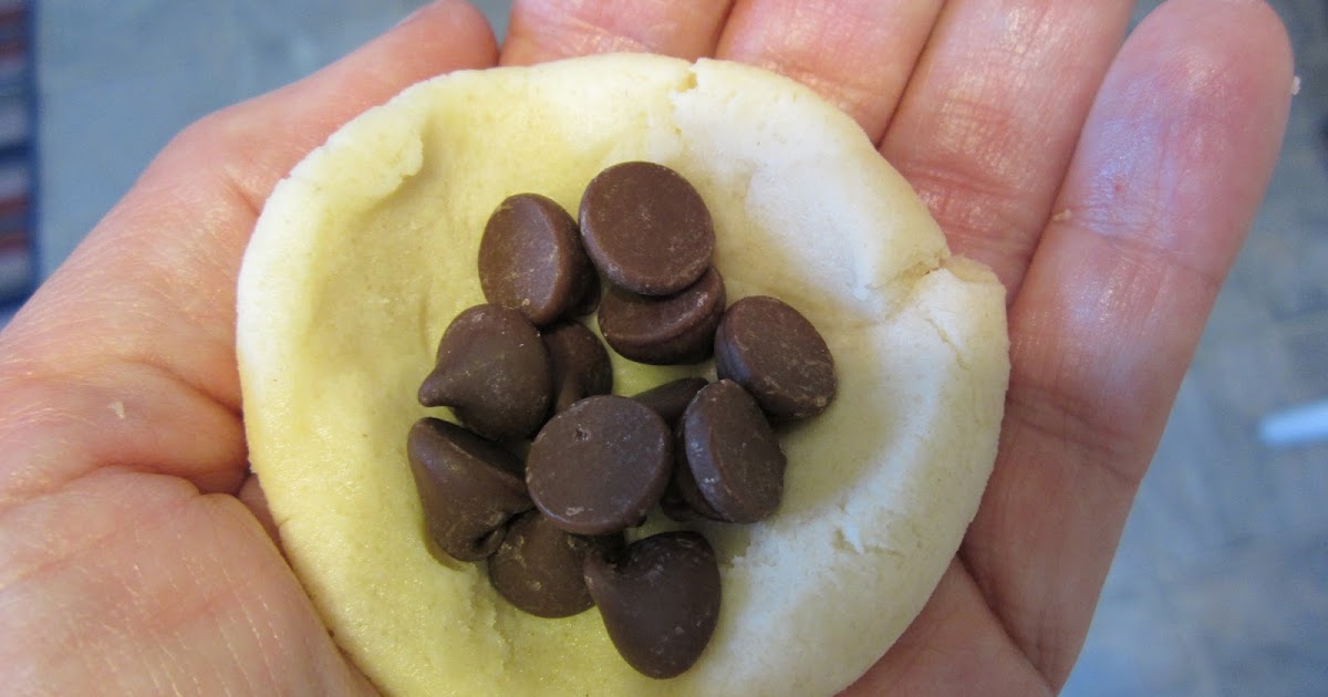 Miller Moments Snowball Kiss Cookies