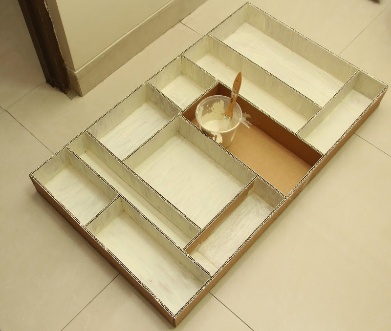 LearnSomethingNew Cardboard Spice Rack 3