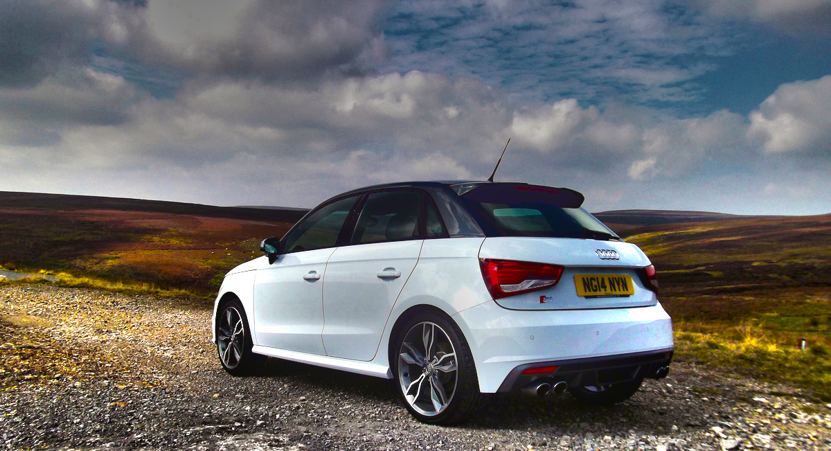 AUDI S1. Pequeña bomba de relojería