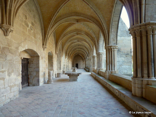Abbaye de Royaumont - cloître