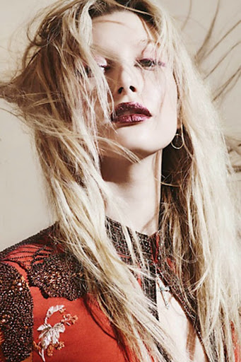 Hailey Baldwin – L’Officiel Netherlands April/May 2015 | Fashion Magazine