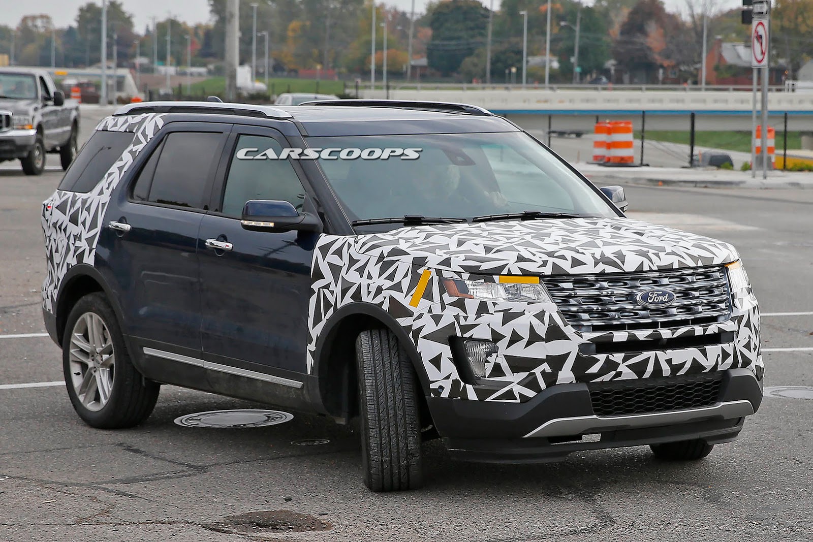 2016-Ford-Explorer-6.jpg