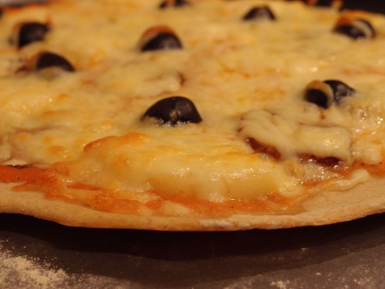 The VegHog Olive, pineapple and mushroom pizza