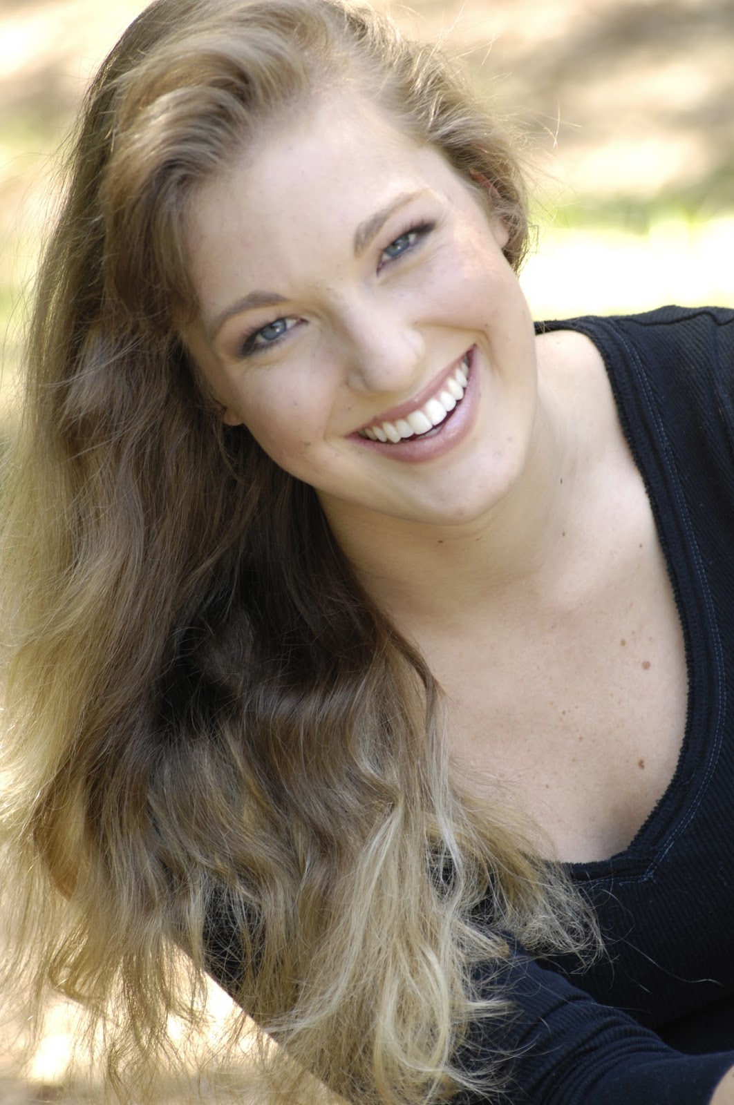 StraightA Actress Caroline Atkinson Earns High Marks as Rona Lisa