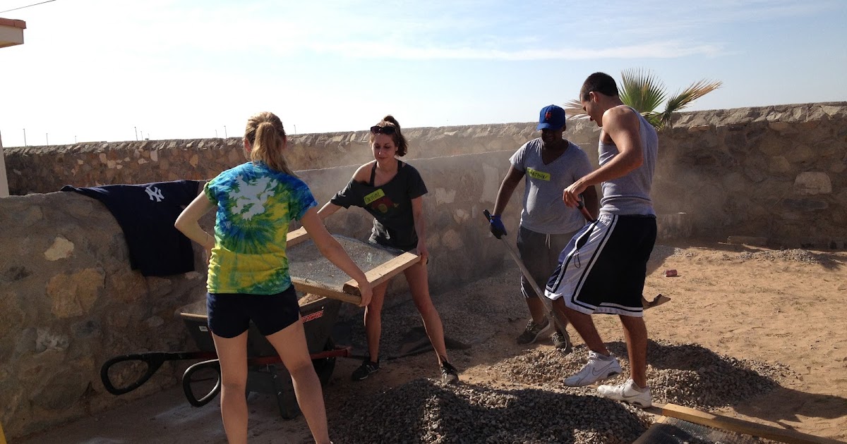Hofstra Student Life Alternative Spring Break Habitat for Humanity in