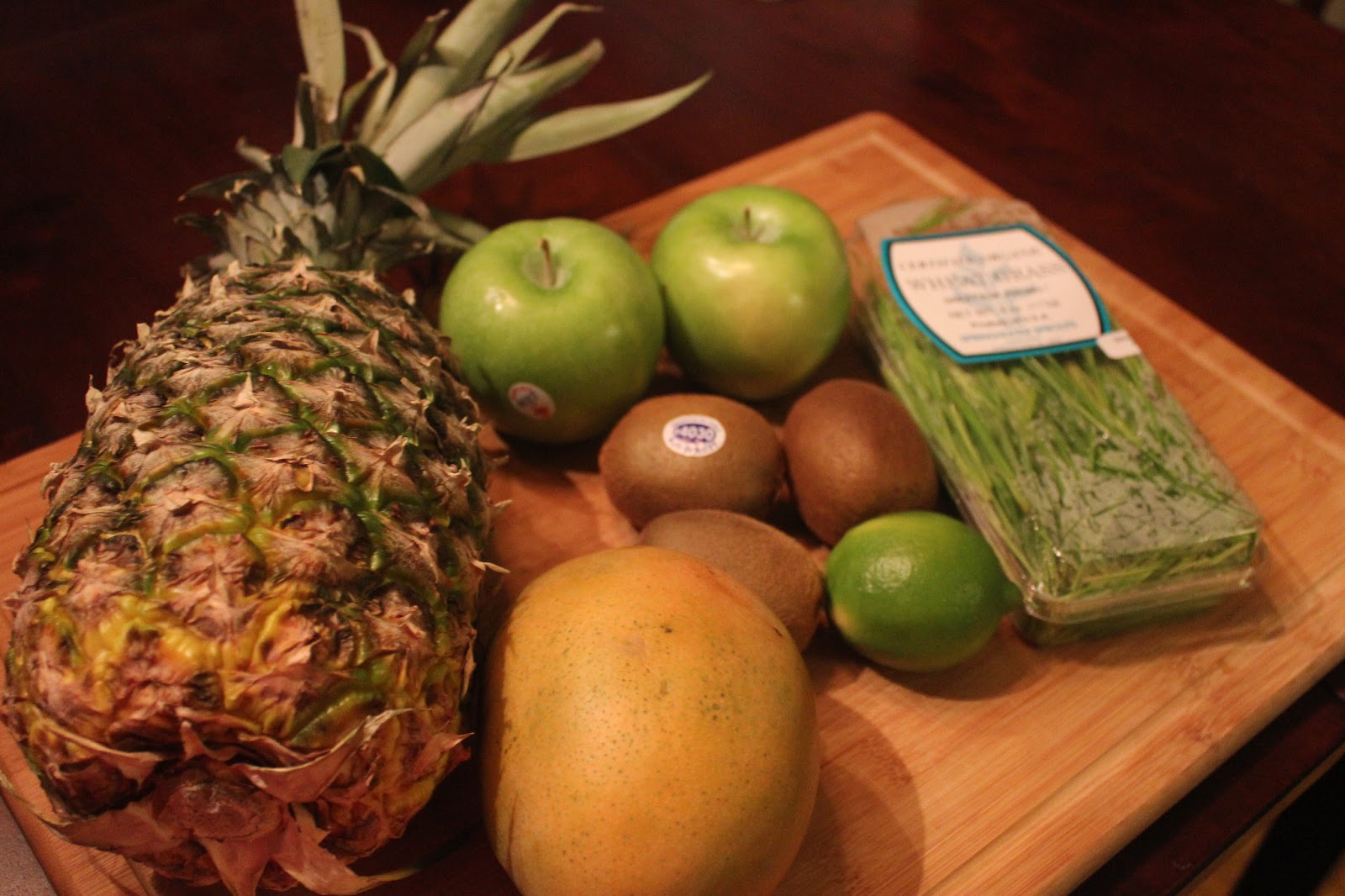 Very Vicky Homemade Green Machine Juice