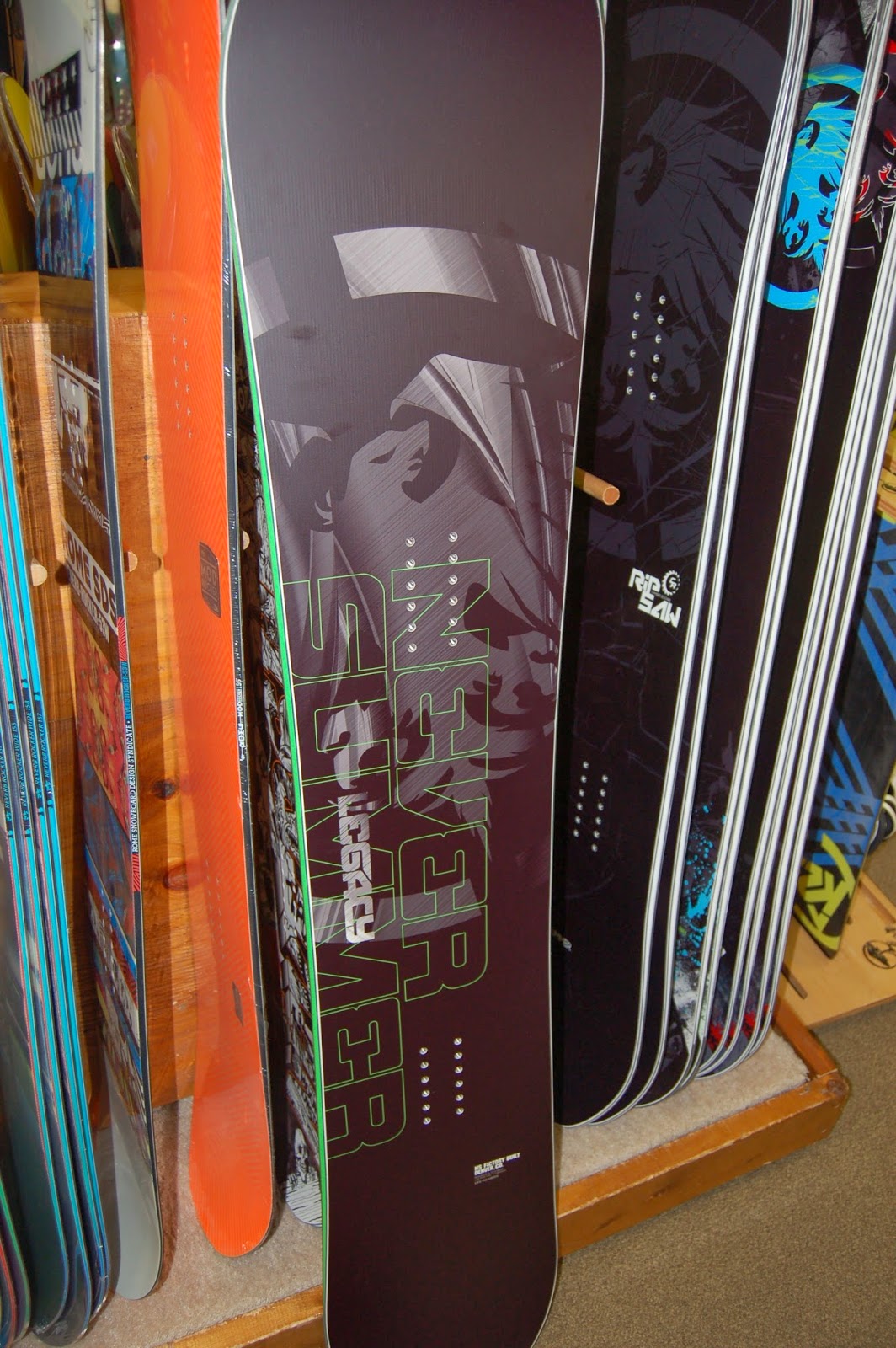 Alpine Ski Shop Daily Drops Never Summer Legacy Snowboard 2014 is back!
