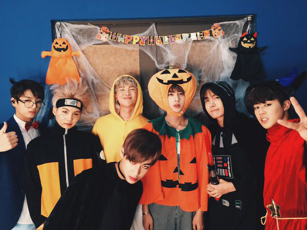 leereeya: [RANDOM] BTS in Halloween Costumes