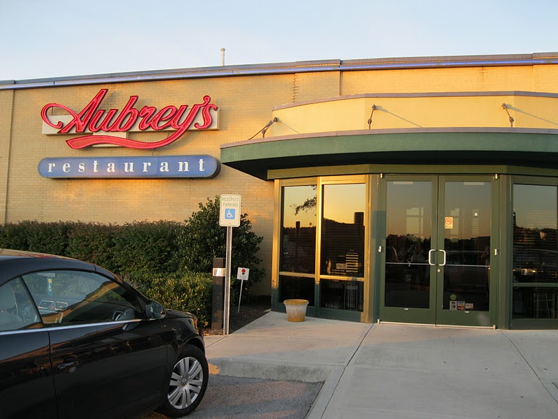 Big Daddy Dave Aubrey’s An East Tennessee Restaurant