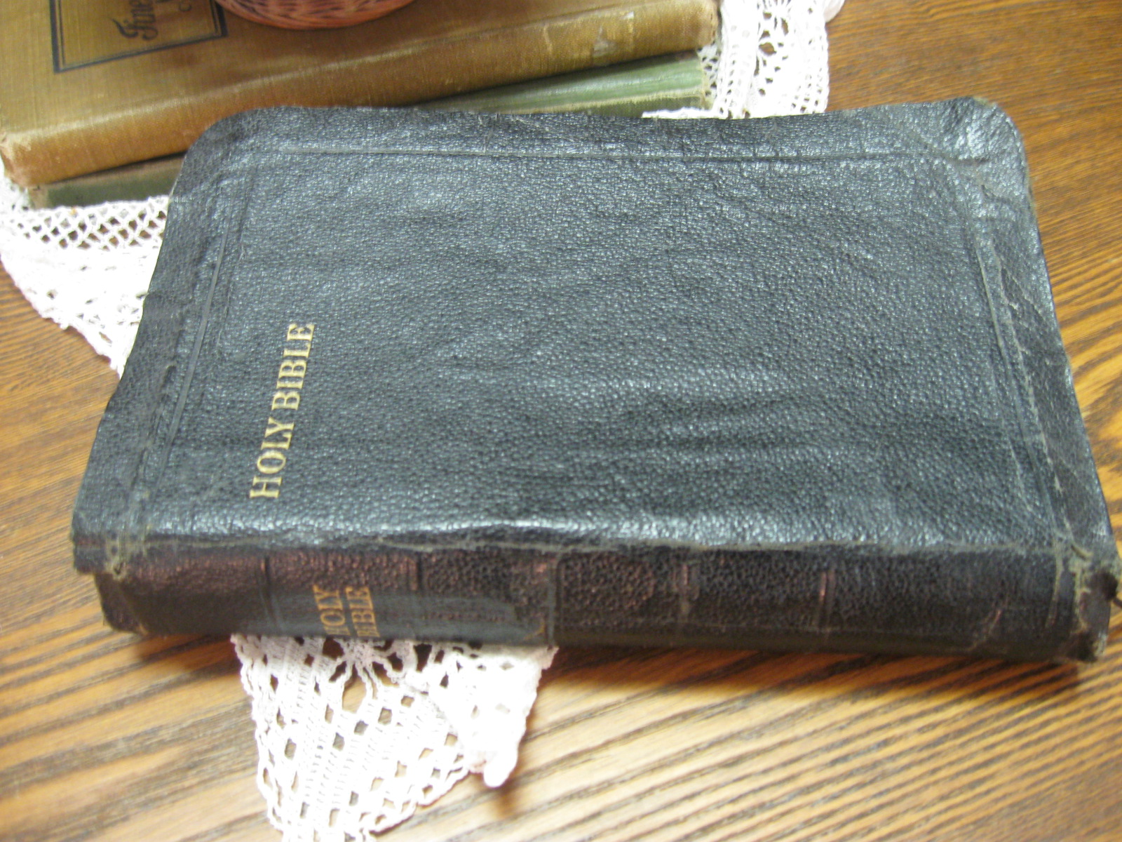 Barb's Treasures Old Bibles
