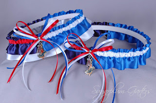 custom house divided garter set