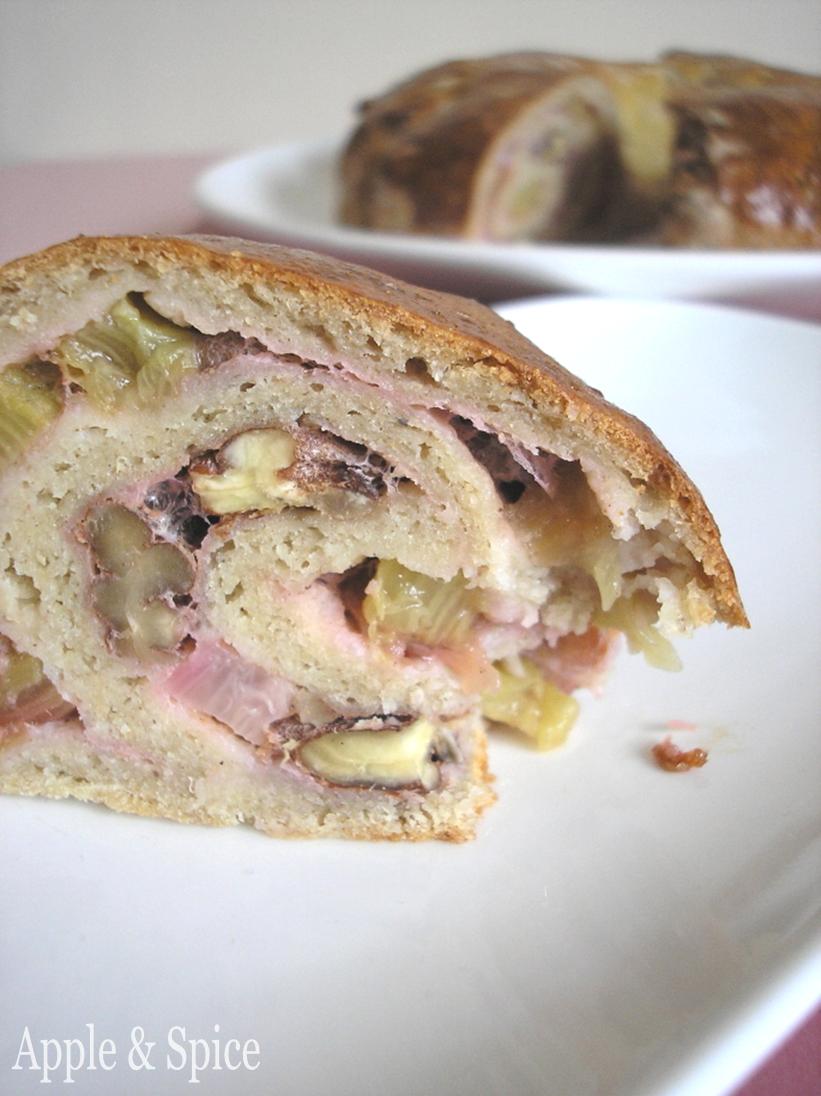 Apple & Spice The Daring Bakers March 2011 Yeasted Rhubarb