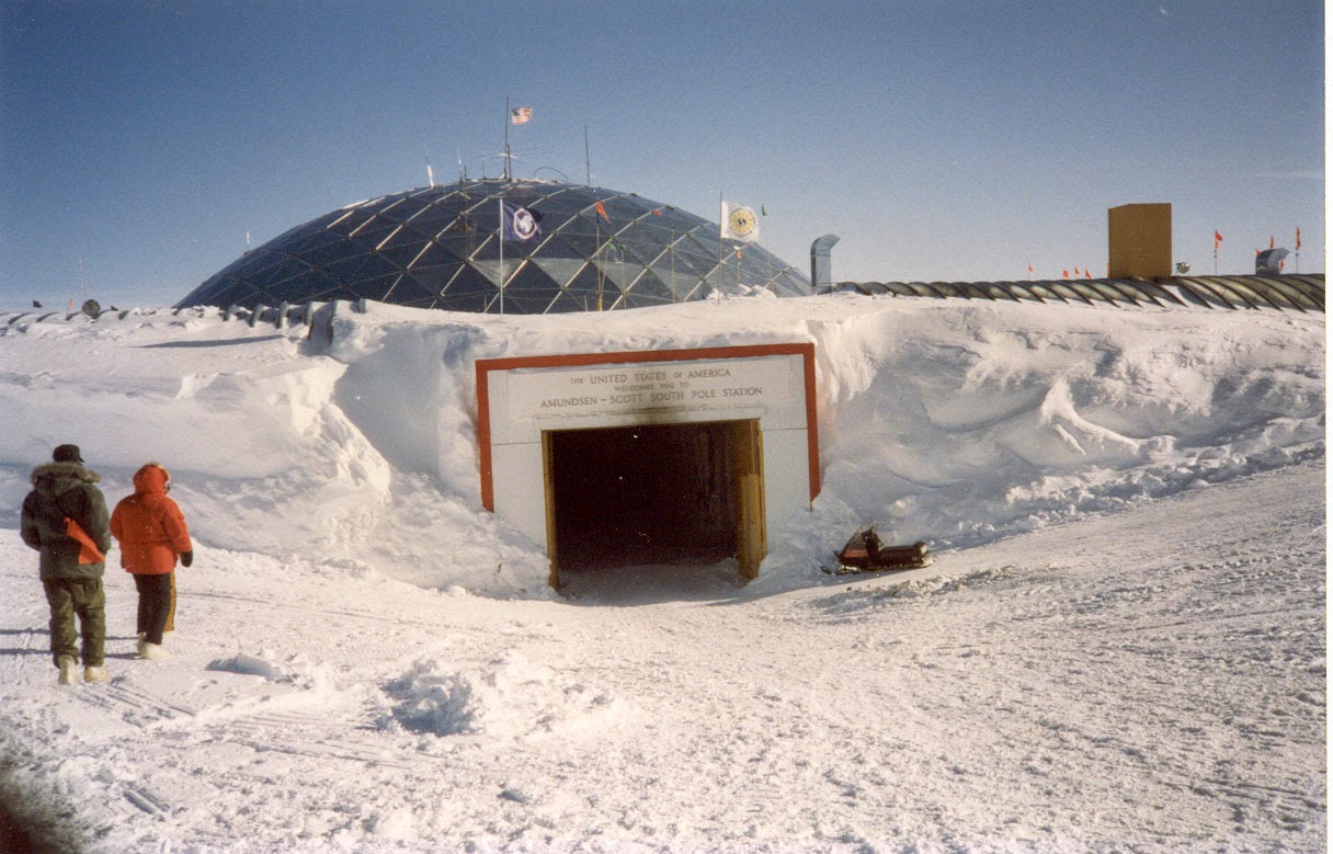 XDA A Brief Photo/Essay on the South Pole