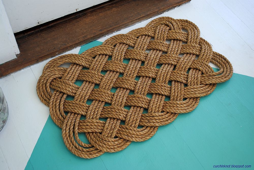 CUrchin Knot Rope Door Mat