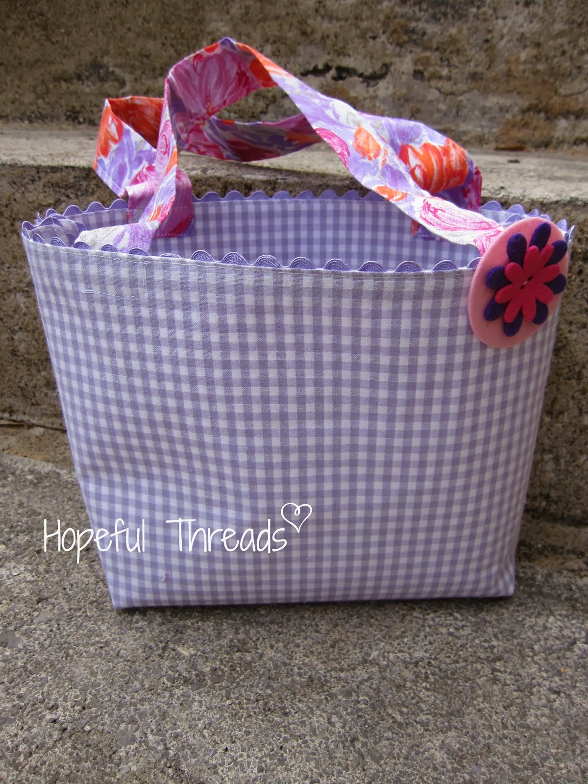 Hopeful Threads Petite Placemat Tote Tutorial