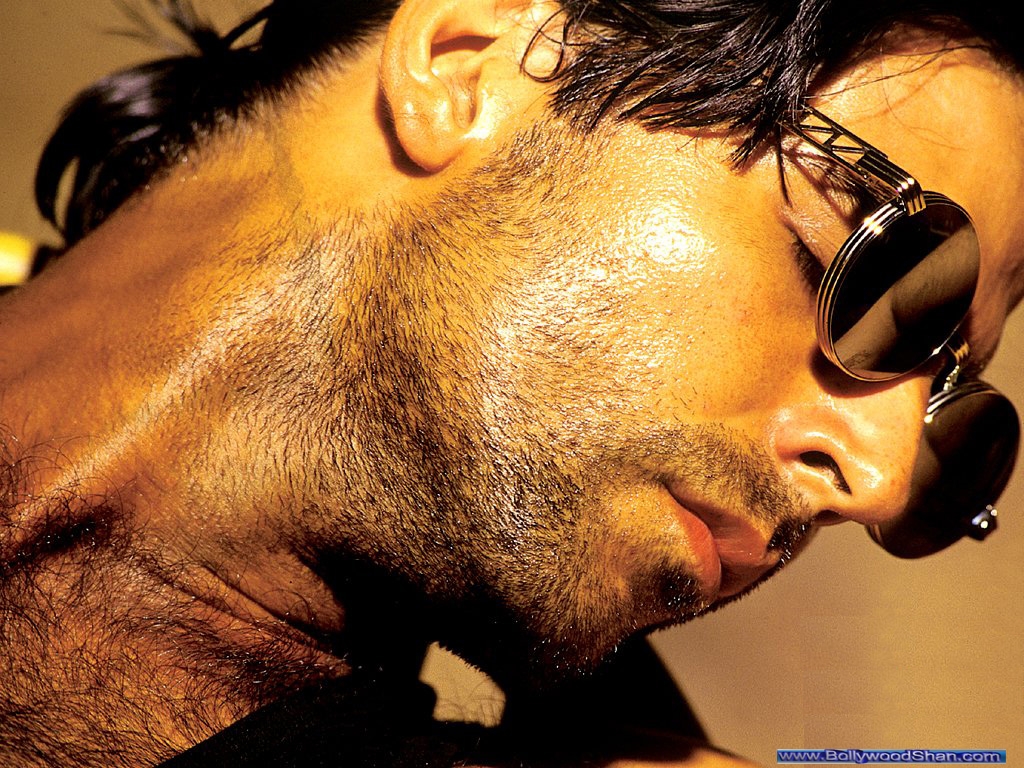 http://3.bp.blogspot.com/-ym3SDxlaLC0/T-9BQB8Aj_I/AAAAAAAAIYk/LaSu1wSl4b8/s1600/Akshay%2BKumar%2BBiography%2B%26%2BWallpapers%2Bat%2Bwww.bollywoodshan.com%2B(1).jpg