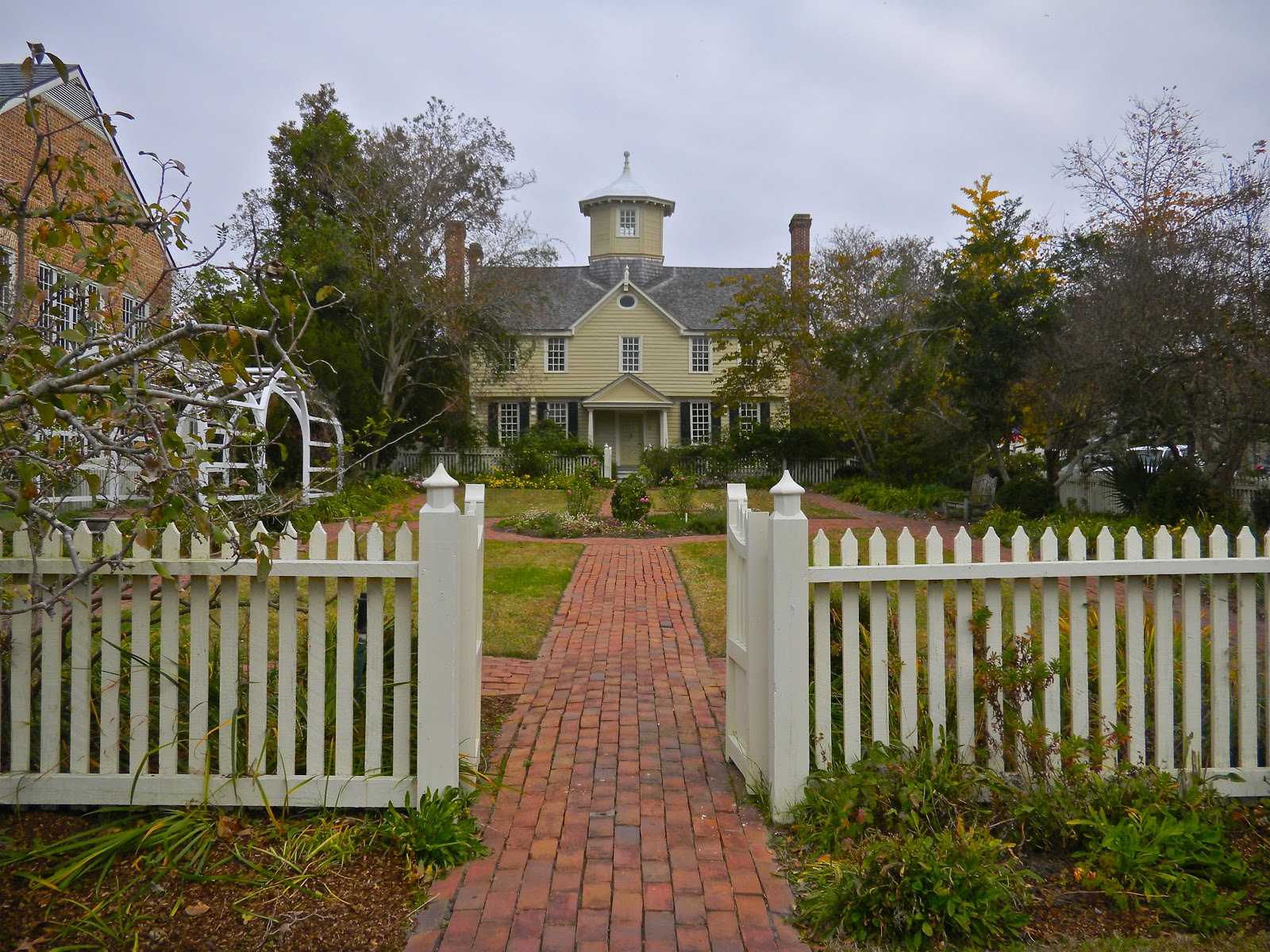 The Traveling Gardener The Cupola House Gardens Revisited