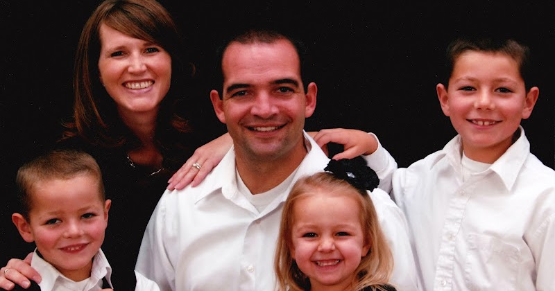 Ward Family: Family picture Time!