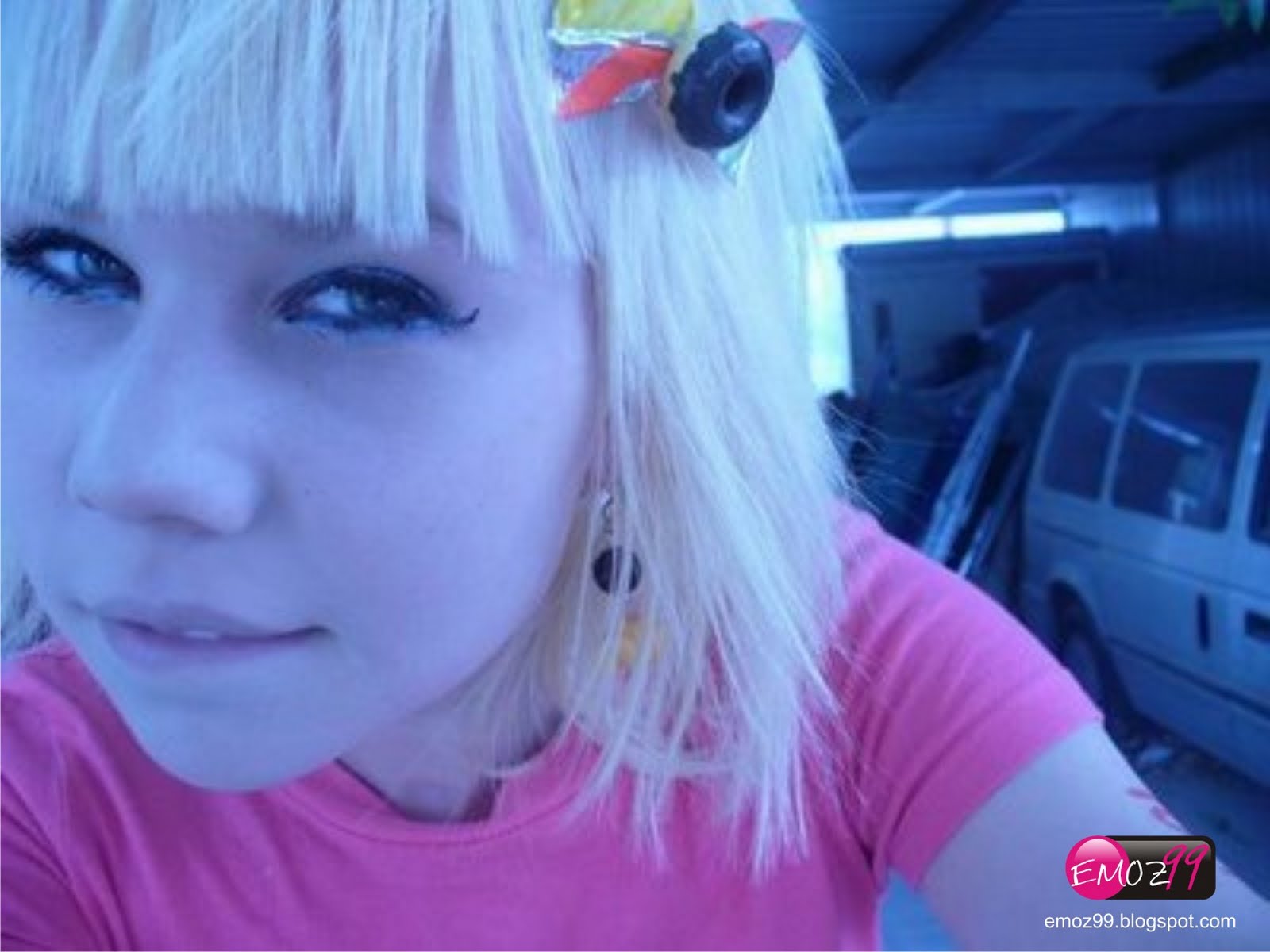 Emos Gallery World Emo Girl In White Hairs