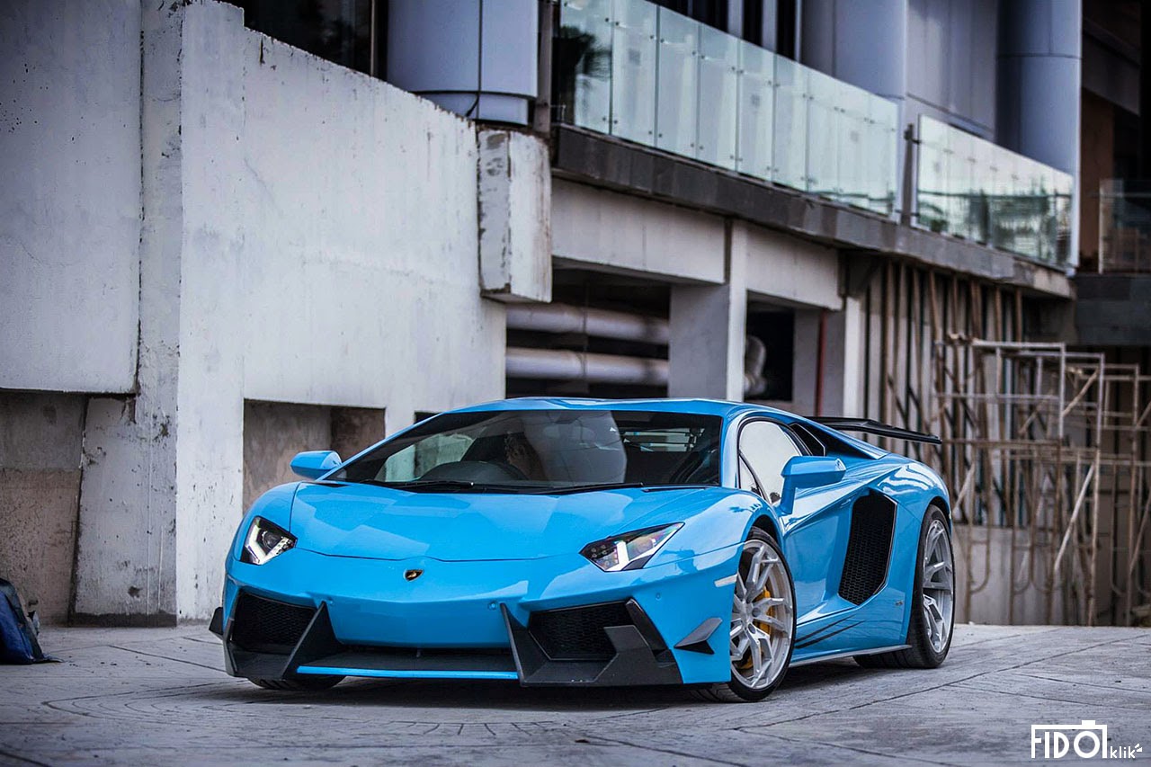 Blue DMC Lamborghini Aventador with PUR Wheels Looks Wild