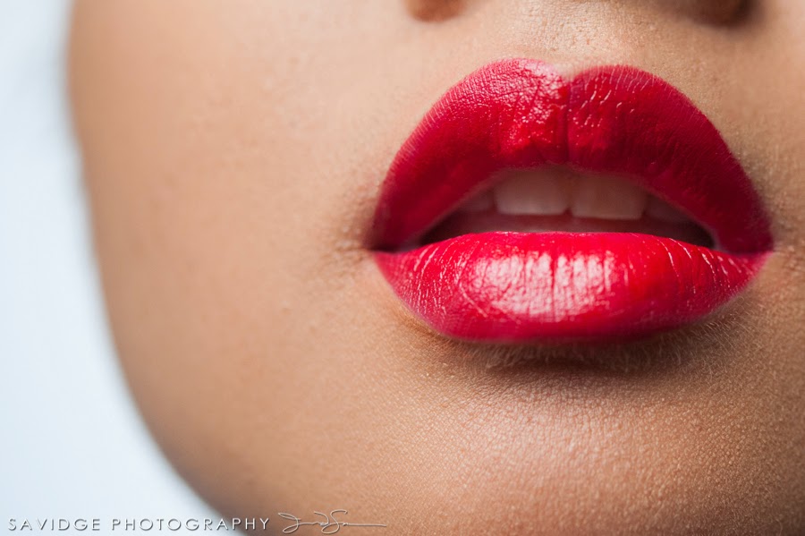 choosing-lipstick-for-your-wedding