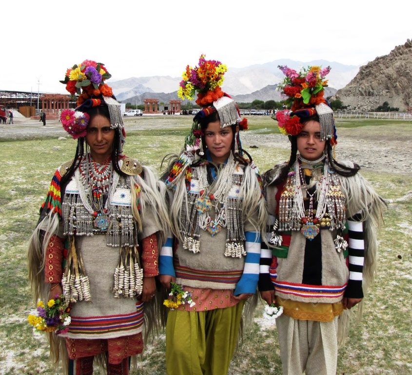 Dha Hanu | The land of Aryans People | Humans of Ladakh♑️ Criando bio