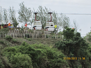 "CABLE CAR" rides over Duandhar falls.