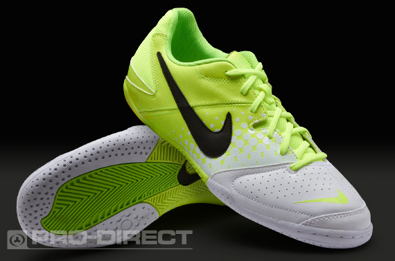 nike 5 futsal shoes