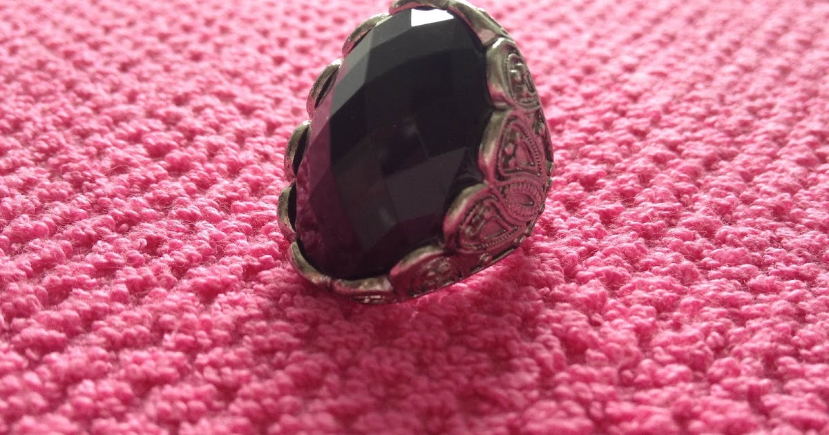 Black Jewel Ring KIZIWOO