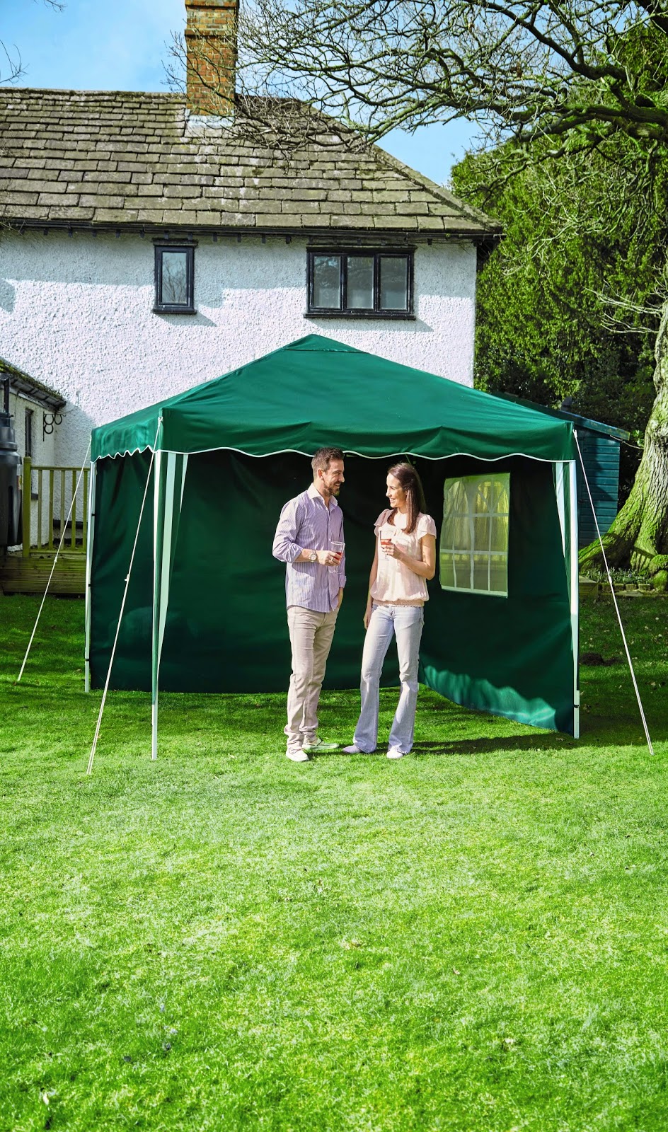 Madhouse Family Reviews Aldi's Outdoor Decor and Outdoor Living Ranges