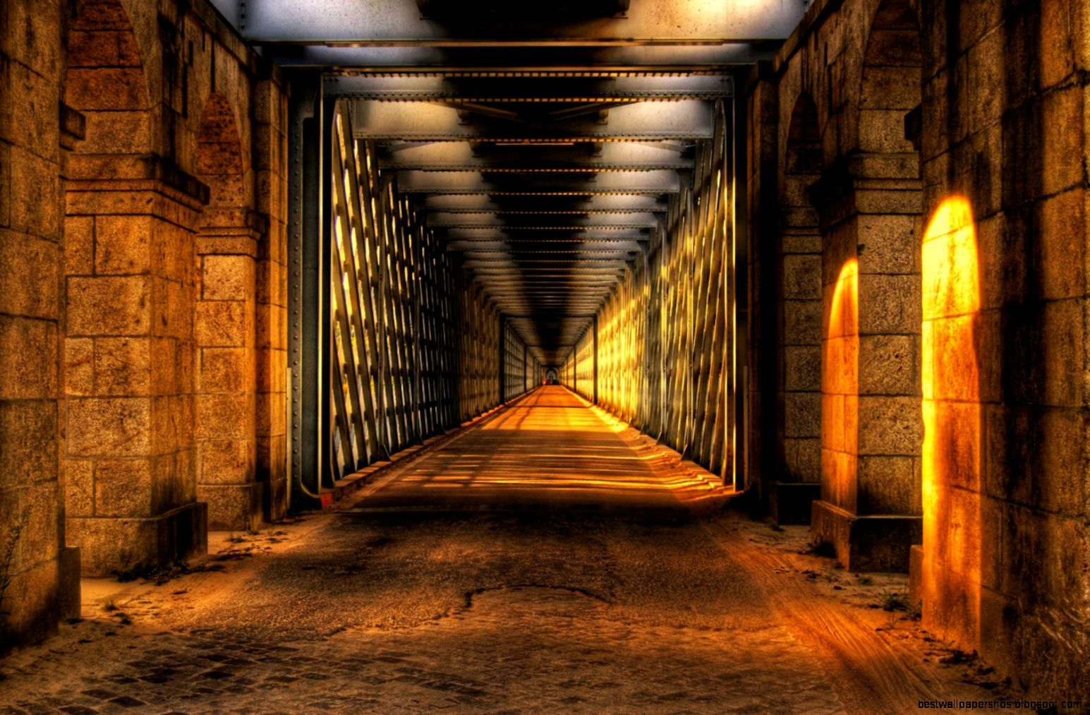 Hallway Wallpaper 1680x1102 ID28573 Hallway Wallpaper 1680x1102 ID28573