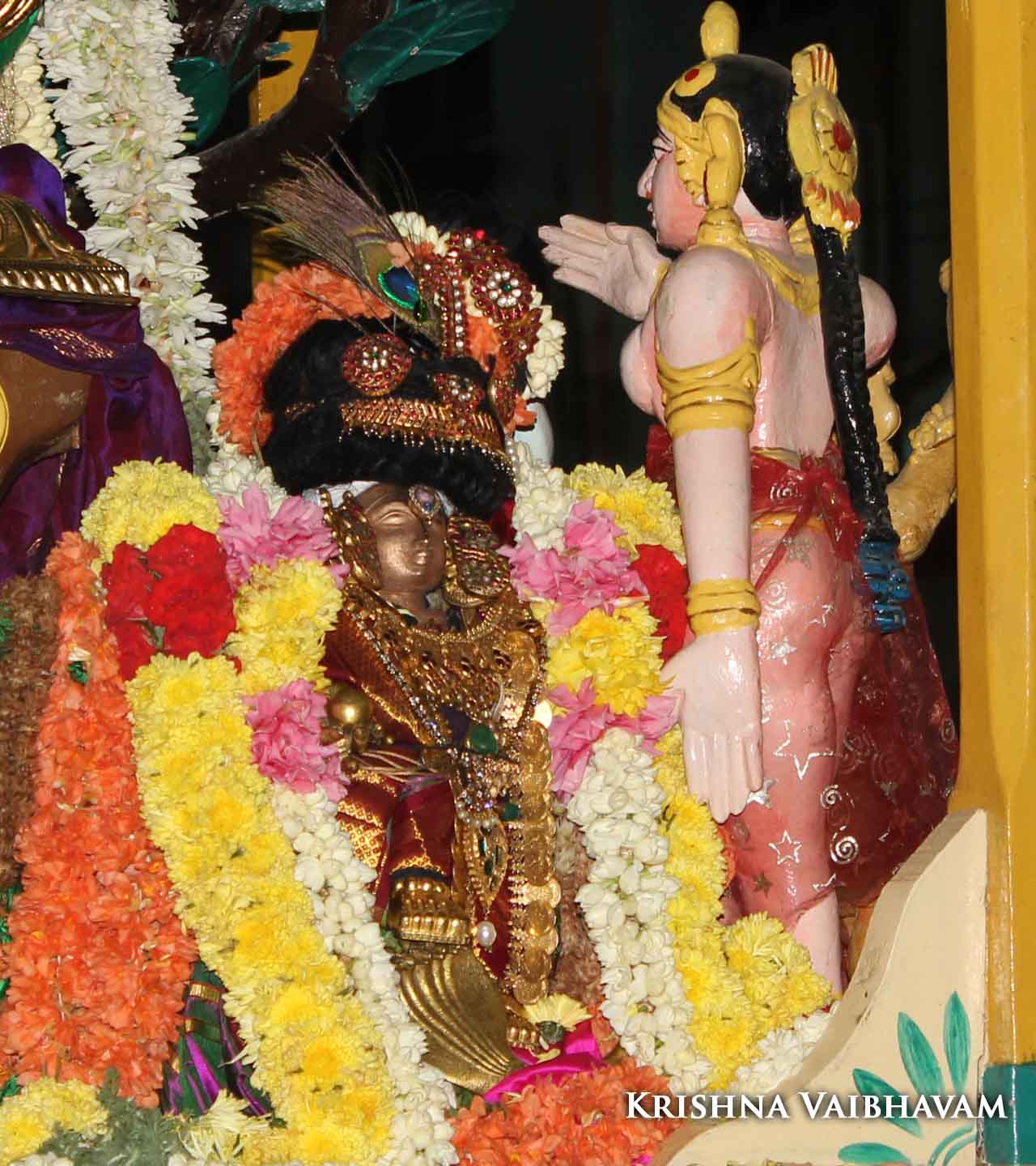 Krishna Vaibhavam: Sri Parthasarathy Perumal with Kutty Kannan ...