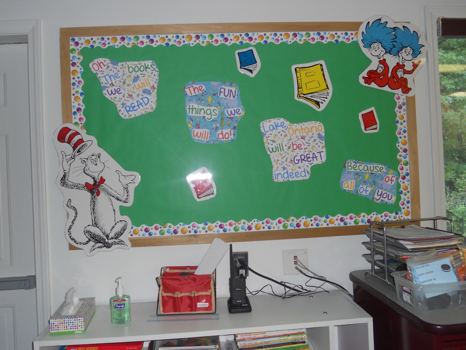 A RAINBOW OF TEACHING My Bulletin Boards