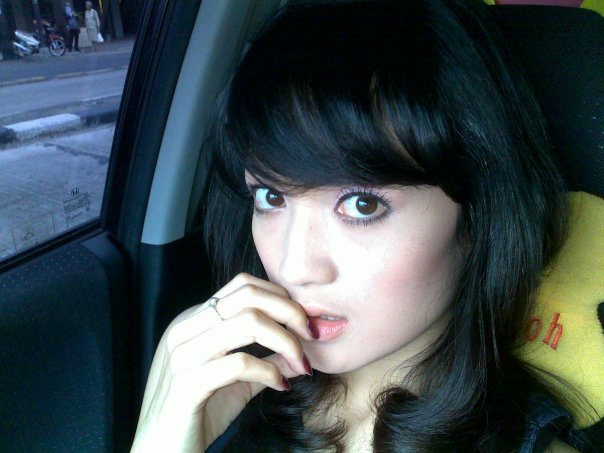 Foto-Foto Imel Putri Cahyati ~ KUMPULAN FOTO FOTO