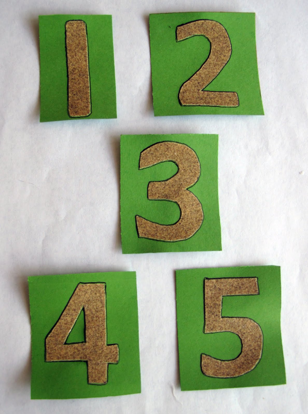 Peaceful Parenting: DIY: Counting Boards with Sandpaper Numerals