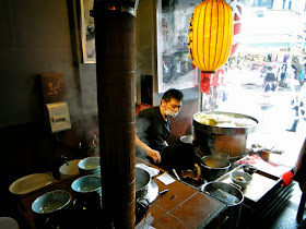 Tu Hsiao Yueh Yongkang Street Tainan Noodle Chef